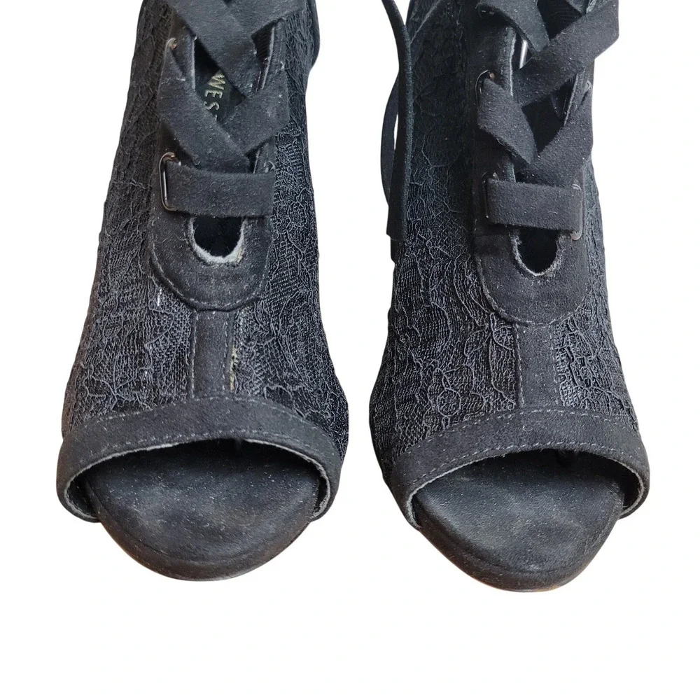 Nine West Enetta Black Lace High Heels Women's 7.5 Peep Toe Zip Boho Whimsigoth.